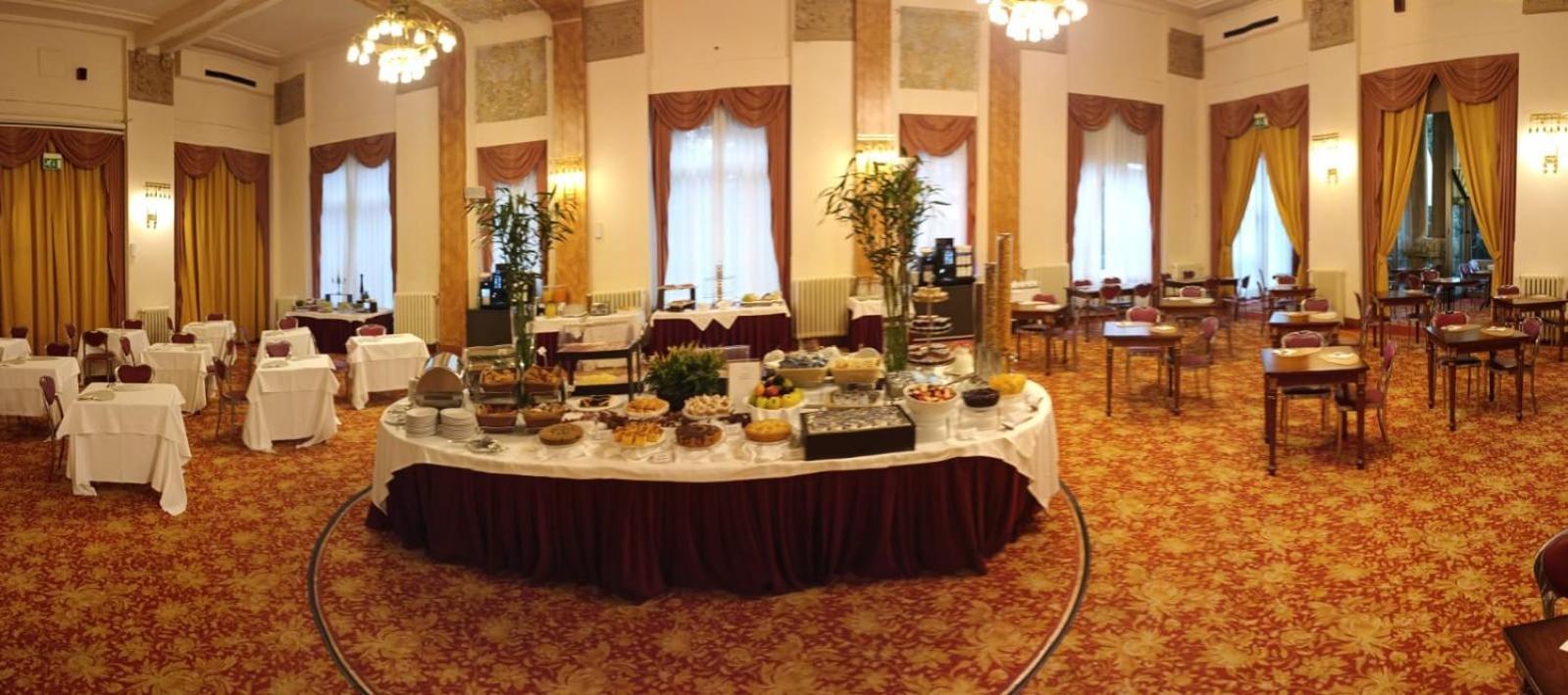 Palace Grand Hotel Varese Esterno foto