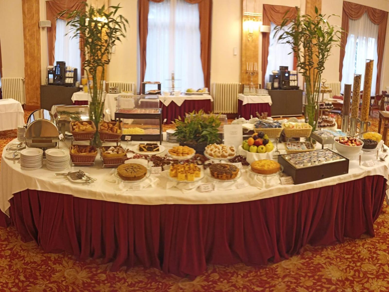 Palace Grand Hotel Varese Esterno foto