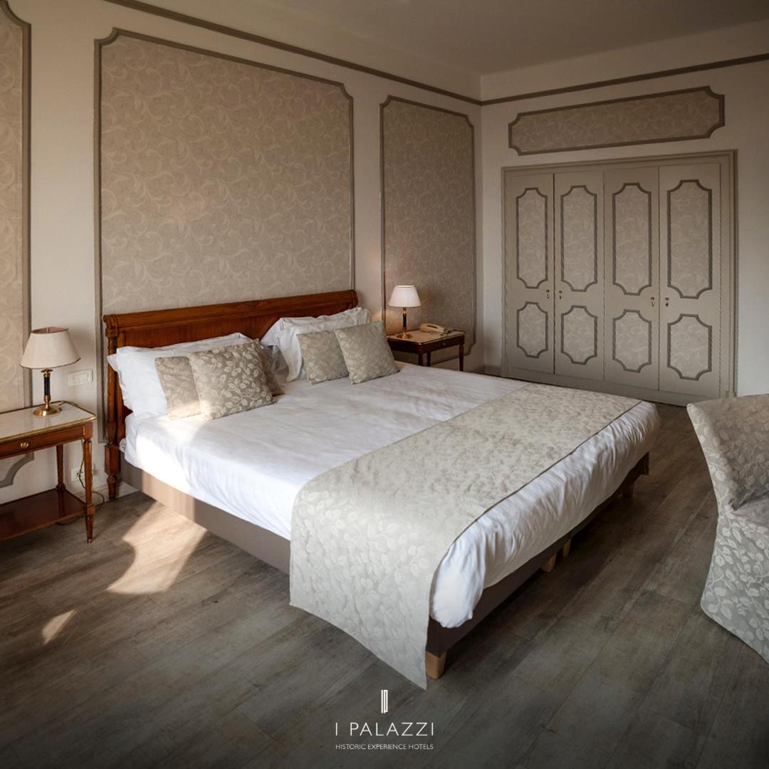 Palace Grand Hotel Varese Esterno foto