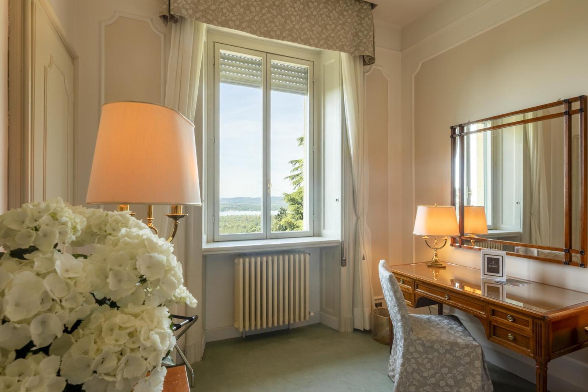 Palace Grand Hotel Varese Esterno foto