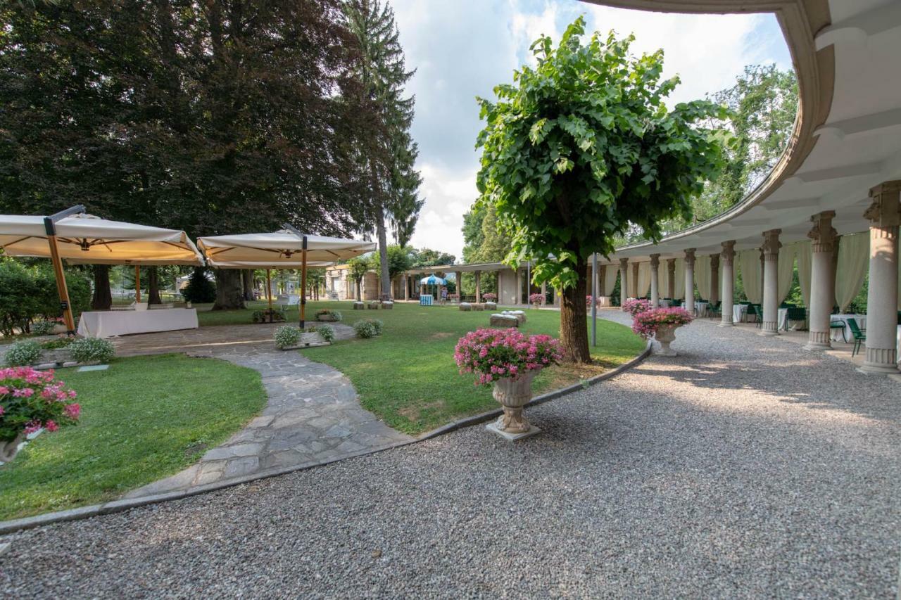 Palace Grand Hotel Varese Esterno foto
